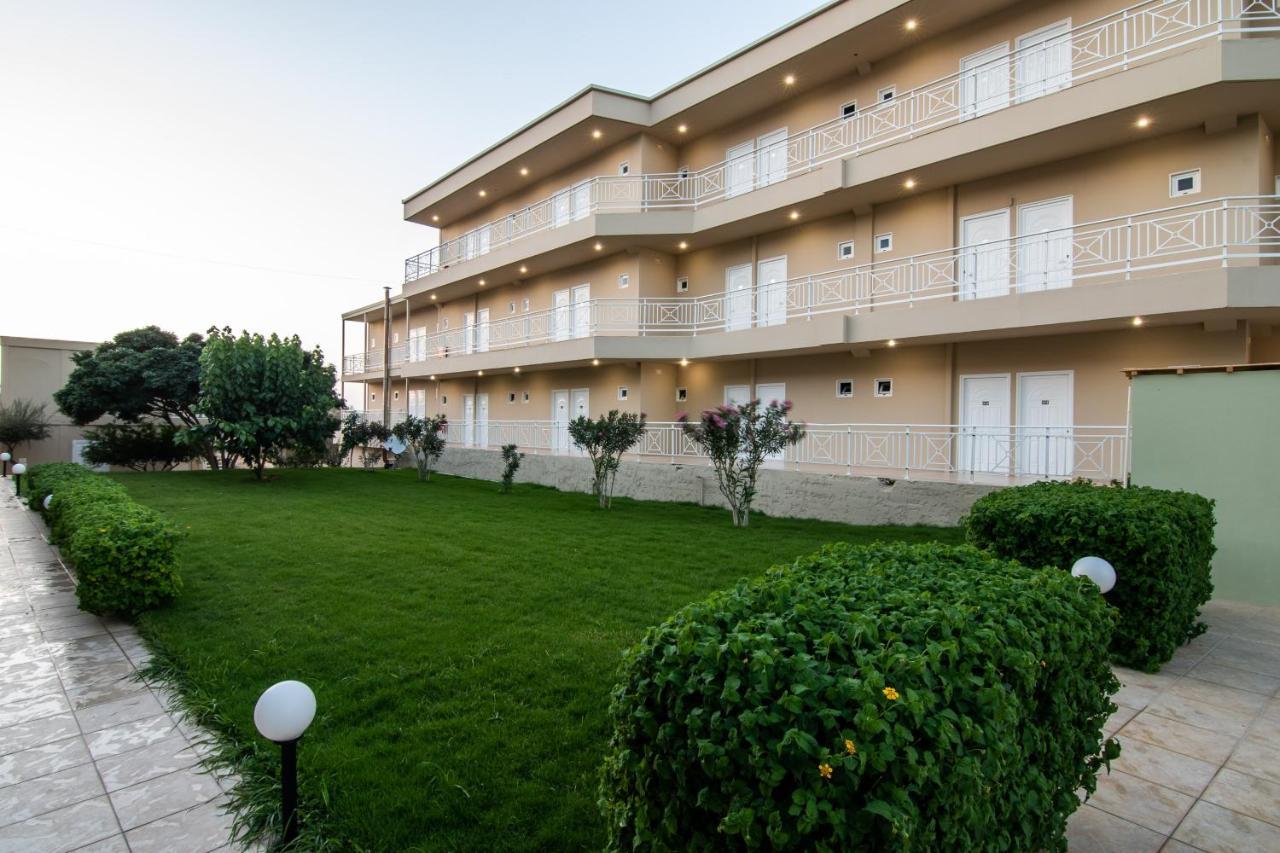 Hotel Chrissy's Paradise 3*
