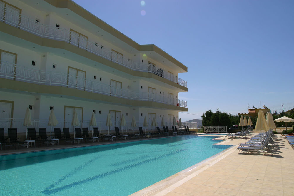 Chrissy's Paradise Hotel 3*