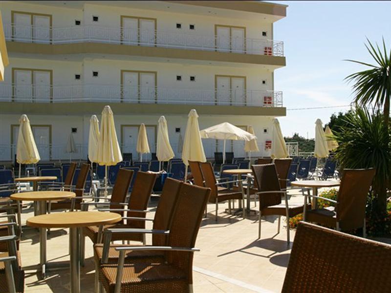 Chrissy's Paradise Hotel